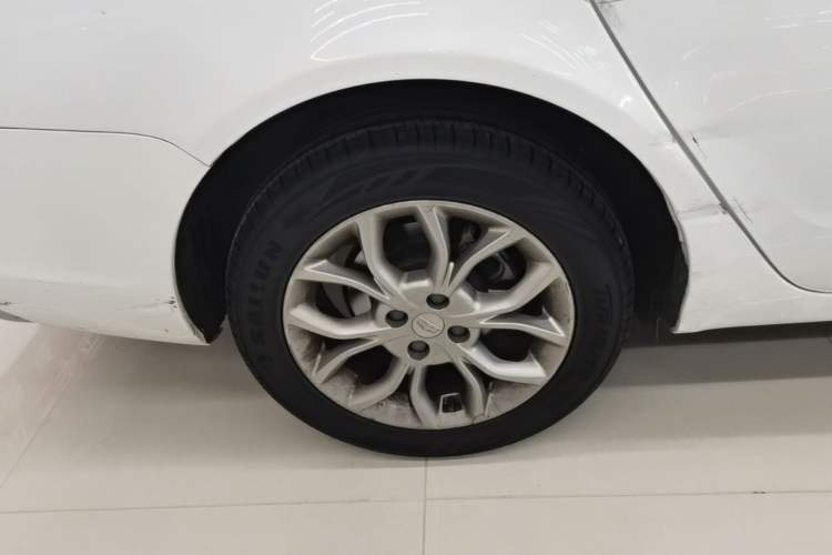 Used Geely Auto Vision 2018 1.5L Automatic Happiness Edition Right Rear Wheel Hub