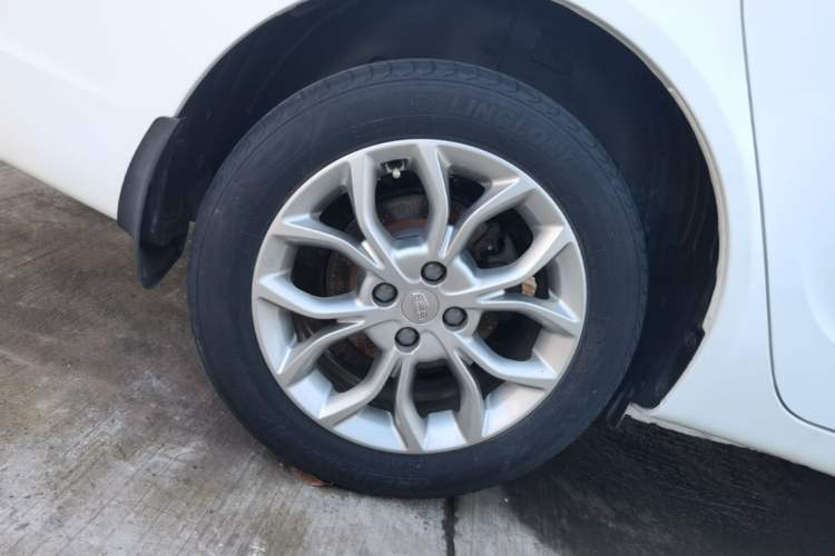 Used Geely Auto Vision 2018 1.5L Manual Happiness Edition Right Rear Wheel Hub