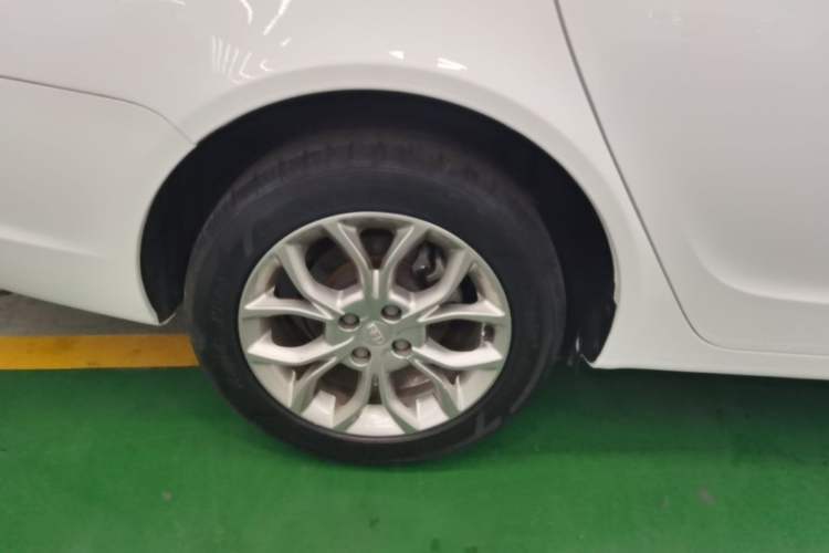 Used Geely Auto Vision 2018 1.5L Automatic Happiness Edition Right Rear Wheel Hub