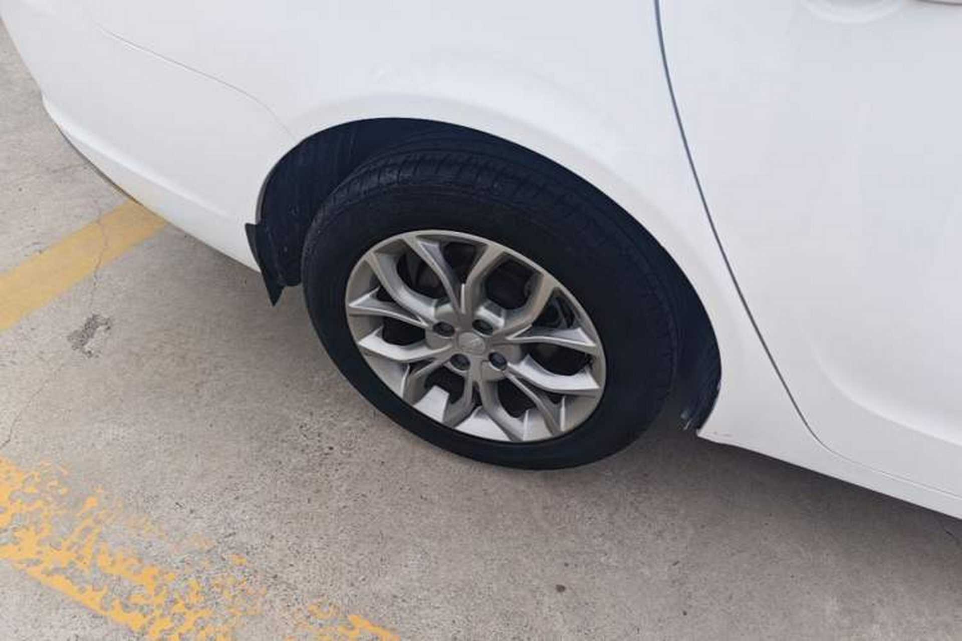 Used Geely Auto Vision 2018 1.5L Automatic Happiness Edition Right Rear Wheel Hub