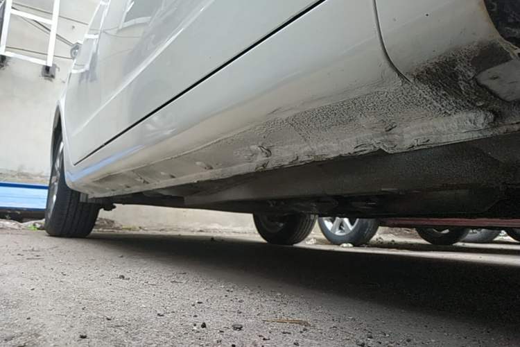 Used Geely Auto Vision 2018 1.5L Manual Happiness Edition Right Side Sill