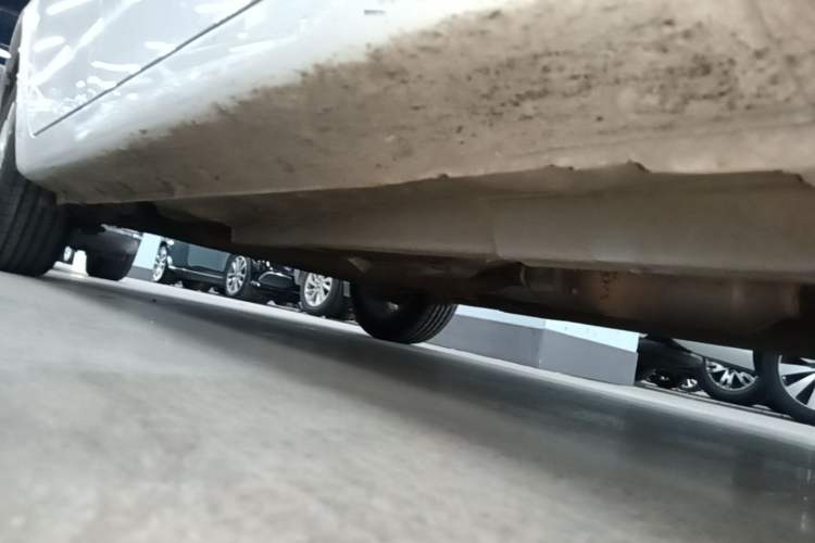 Used Geely Auto Vision 2018 1.5L Manual Happiness Edition Right Side Sill
