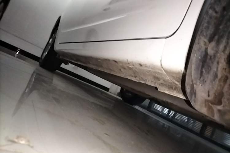 Used Geely Auto Vision 2018 1.5L Automatic Happiness Edition Right Side Sill