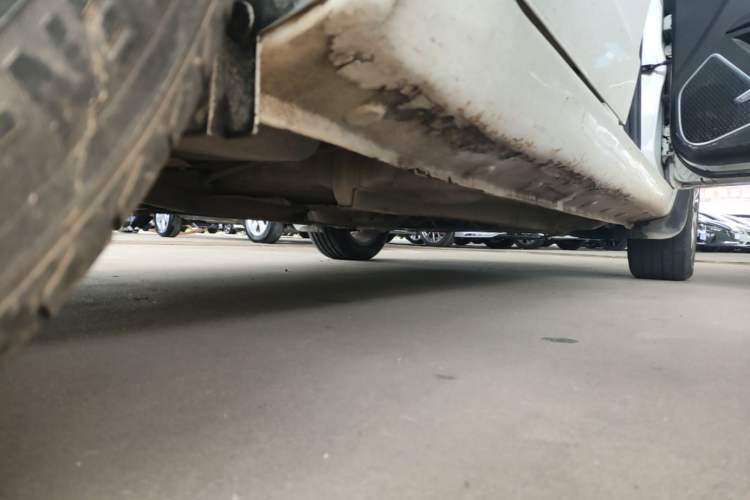 Used Geely Auto Vision 2018 1.5L Manual Happiness Edition Right Side Sill