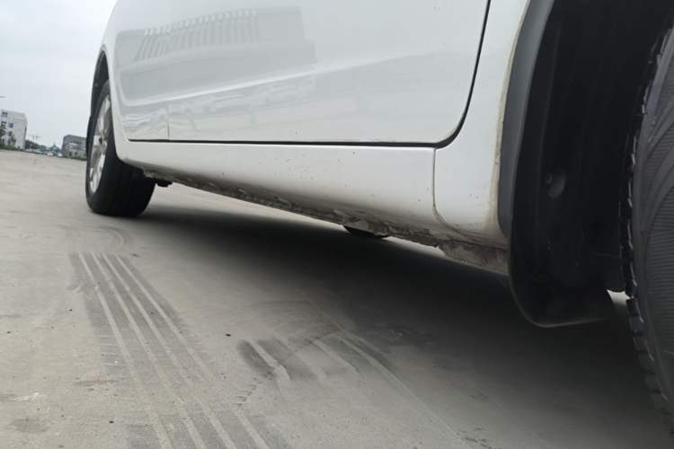 Used Geely Auto Vision 2018 1.5L Automatic Happiness Edition Right Side Sill