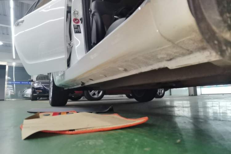 Used Geely Auto Vision 2018 1.5L Automatic Happiness Edition Right Side Sill