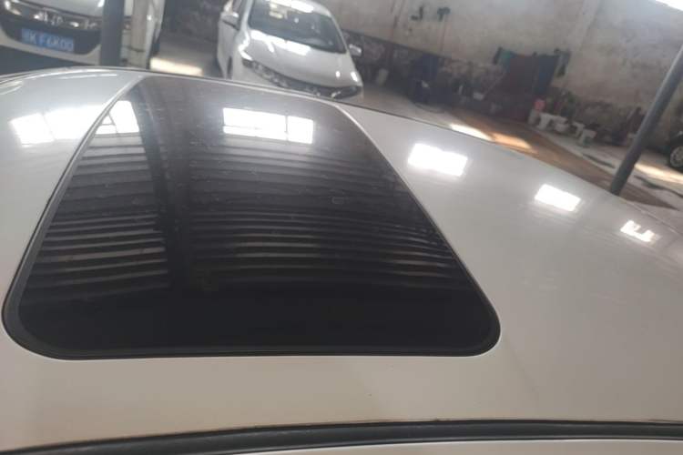 Used Geely Auto Vision 2018 1.5L Automatic Happiness Edition Roof