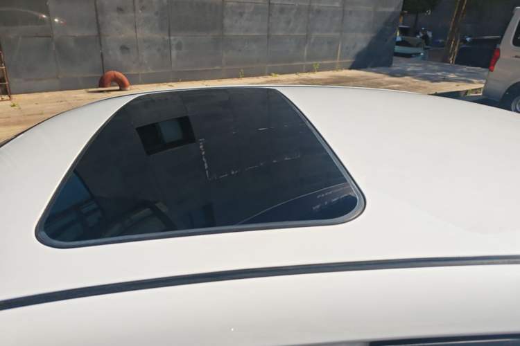 Used Geely Auto Vision 2018 1.5L Automatic Prestige Model Roof