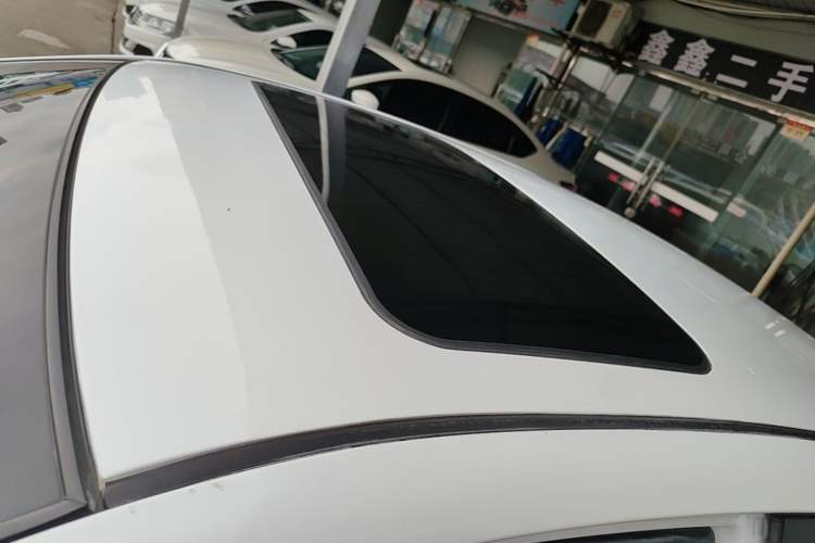 Used Geely Auto Vision 2018 1.5L Automatic Happiness Edition Roof