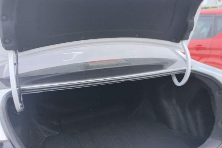 Used Geely Auto Vision 2018 1.5L Manual Happiness Edition Trunk