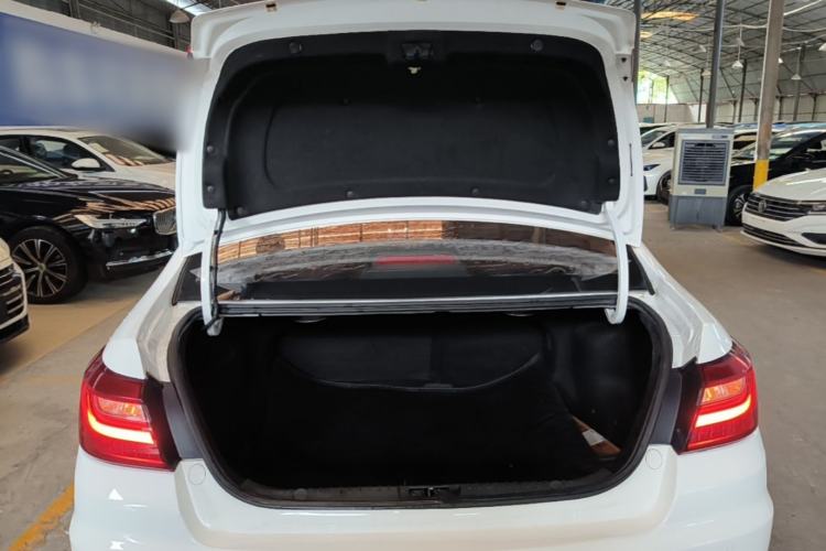 Used Geely Auto Vision 2018 1.5L Automatic Happiness Edition Trunk