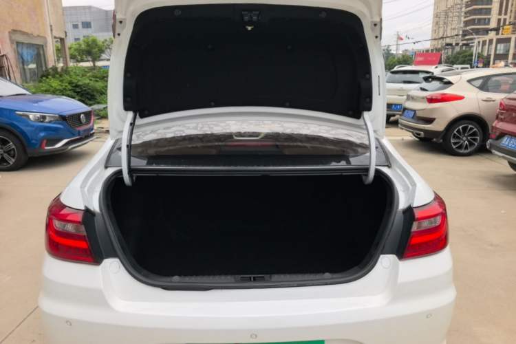 Used Geely Auto Vision 2018 1.5L Automatic Happiness Edition Trunk