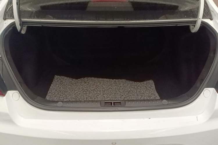 Used Geely Auto Vision 2018 1.5L Manual Happiness Edition Trunk