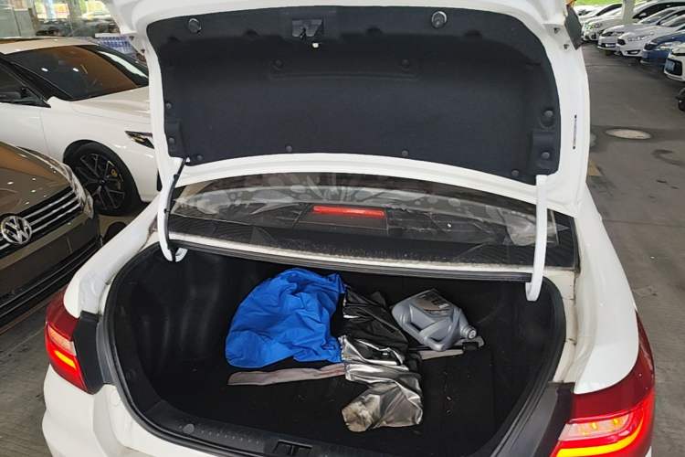 Used Geely Auto Vision 2018 1.5L Automatic Happiness Edition Trunk