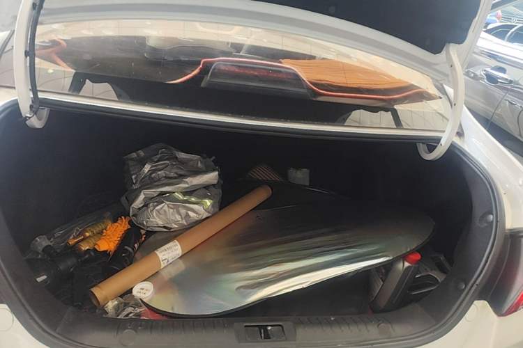 Used Geely Auto Vision 2018 1.5L Automatic Happiness Edition Trunk