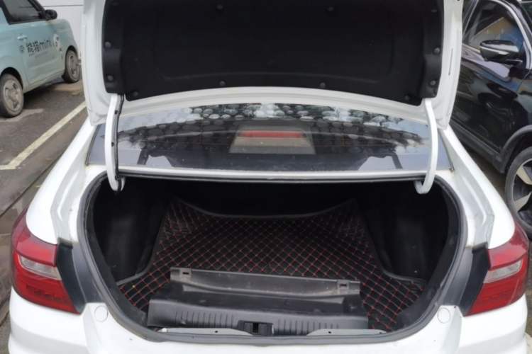 Used Geely Auto Vision 2018 1.5L Automatic Happiness Edition Trunk
