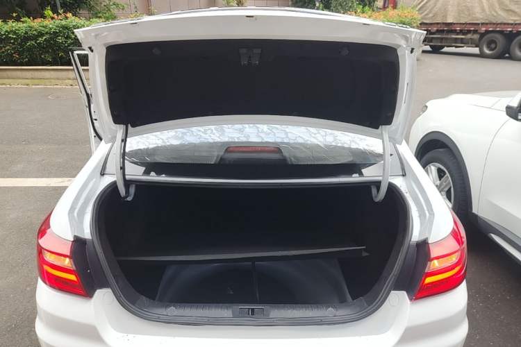 Used Geely Auto Vision 2018 1.5L Manual Happiness Edition Trunk
