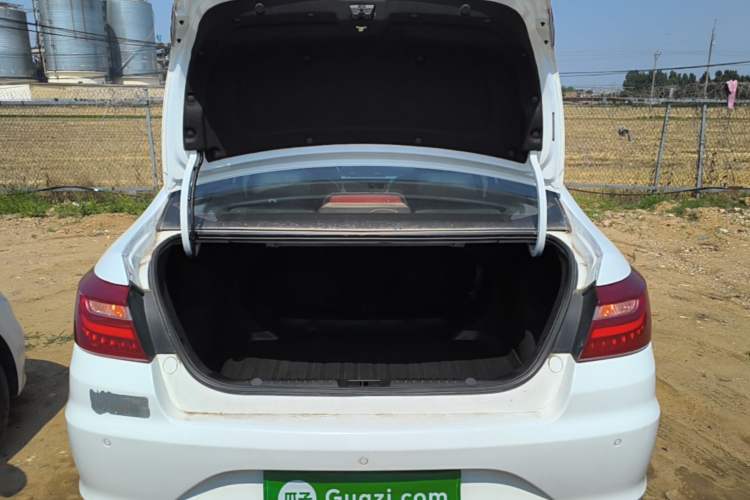 Used Geely Auto Vision 2018 1.5L Manual Happiness Edition Trunk