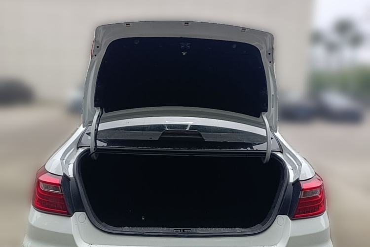 Used Geely Auto Vision 2018 1.5L Manual Happiness Edition Trunk