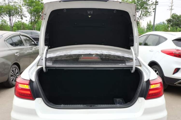 Used Geely Auto Vision 2018 1.5L Manual Happiness Edition Trunk