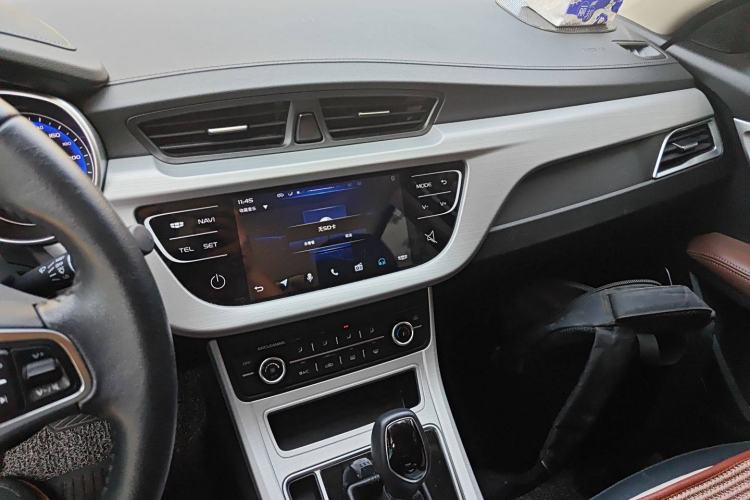 Used Geely Auto Vision 2018 1.5L Automatic Prestige Model Audio And AC Panel