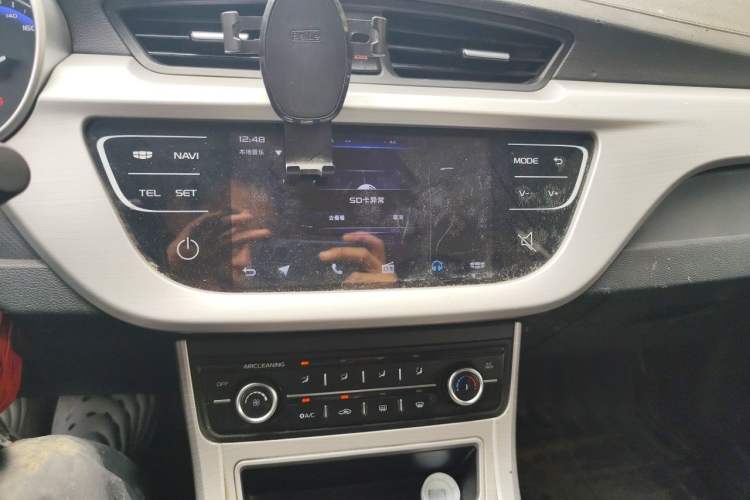 Used Geely Auto Vision 2018 1.5L Manual Happiness Edition Audio And AC Panel