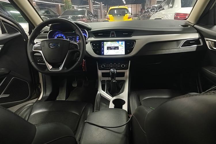 Used Geely Auto Vision 2018 1.5L Manual Happiness Edition Center Console