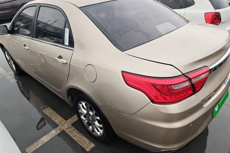 Used Geely Auto Vision 2018 1.5L Automatic Happiness Edition Exterior 2