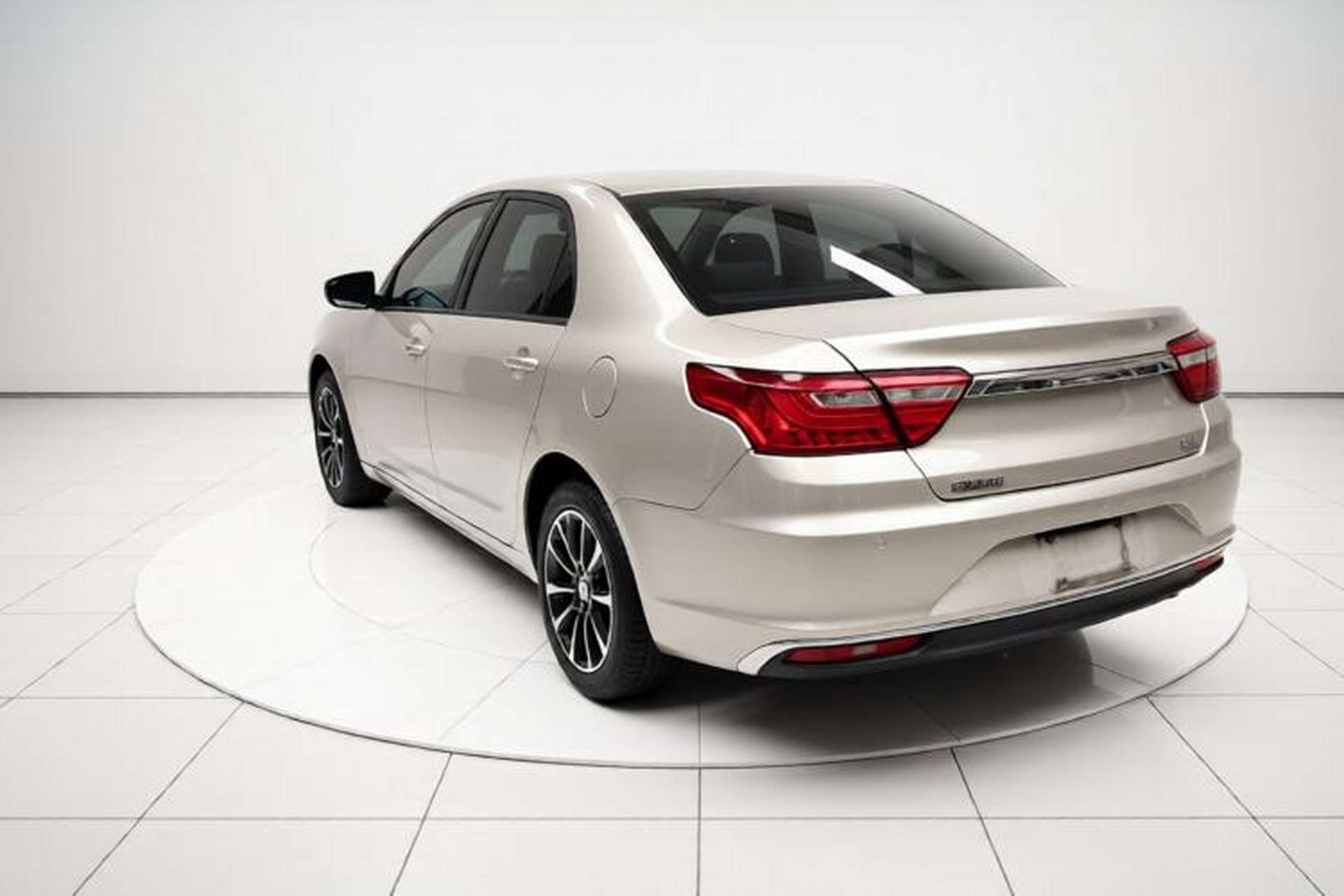Used Geely Auto Vision 2018 1.5L Automatic Happiness Edition Exterior 3