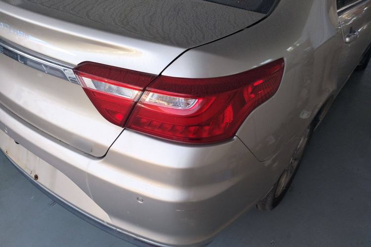 Used Geely Auto Vision 2018 1.5L Manual Happiness Edition Exterior 6