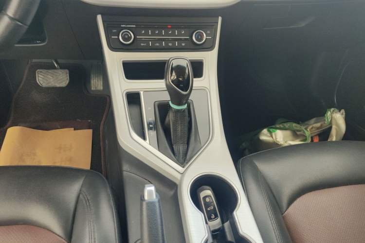 Used Geely Auto Vision 2018 1.5L Automatic Happiness Edition Gear Lever