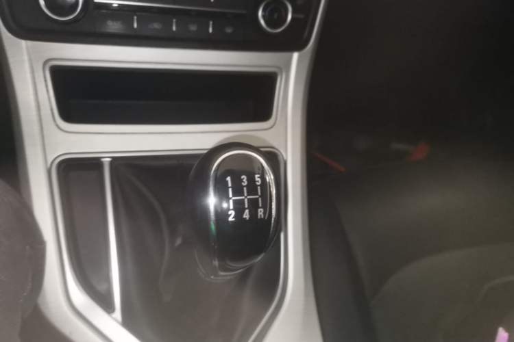 Used Geely Auto Vision 2018 1.5L Manual Happiness Edition Gear Lever
