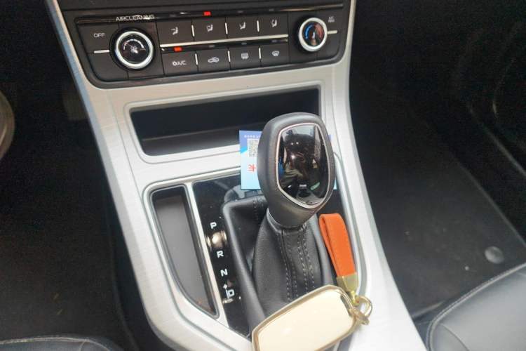 Used Geely Auto Vision 2018 1.5L Automatic Happiness Edition Gear Lever