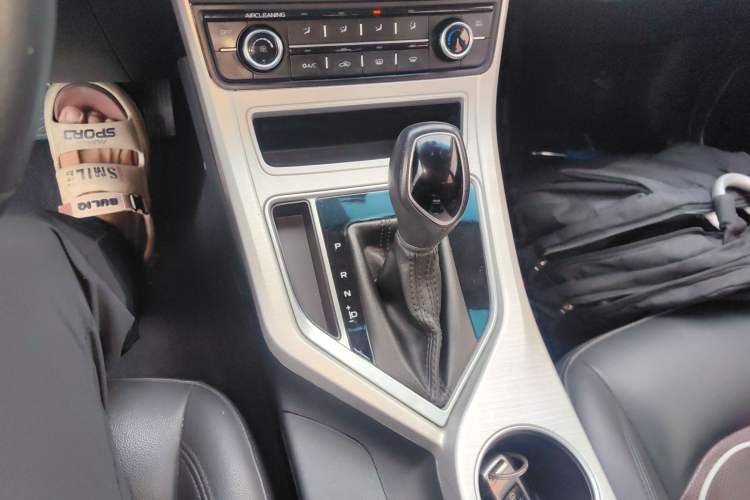 Used Geely Auto Vision 2018 1.5L Automatic Prestige Model Gear Lever