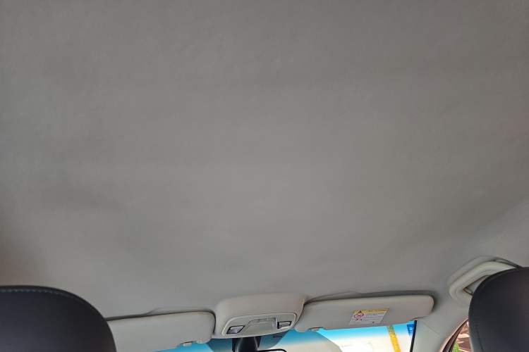 Used Geely Auto Vision 2018 1.5L Manual Happiness Edition Headliner