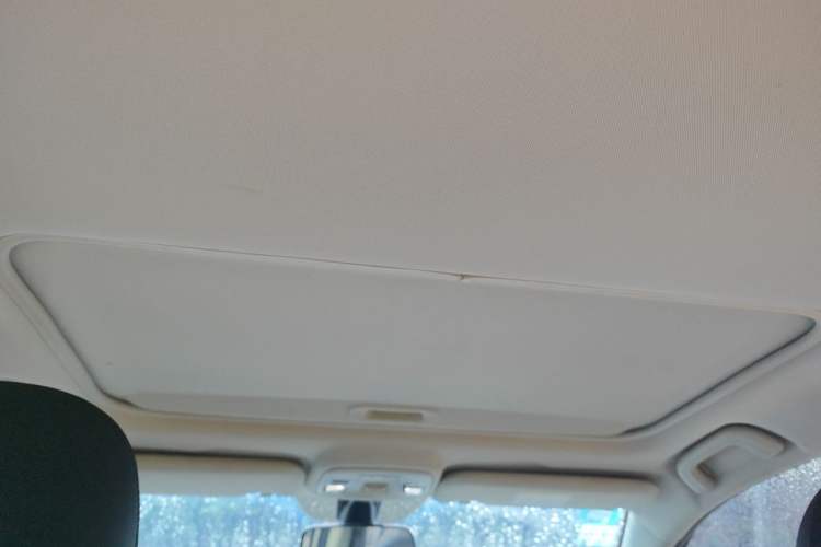 Used Geely Auto Vision 2018 1.5L Automatic Happiness Edition Headliner