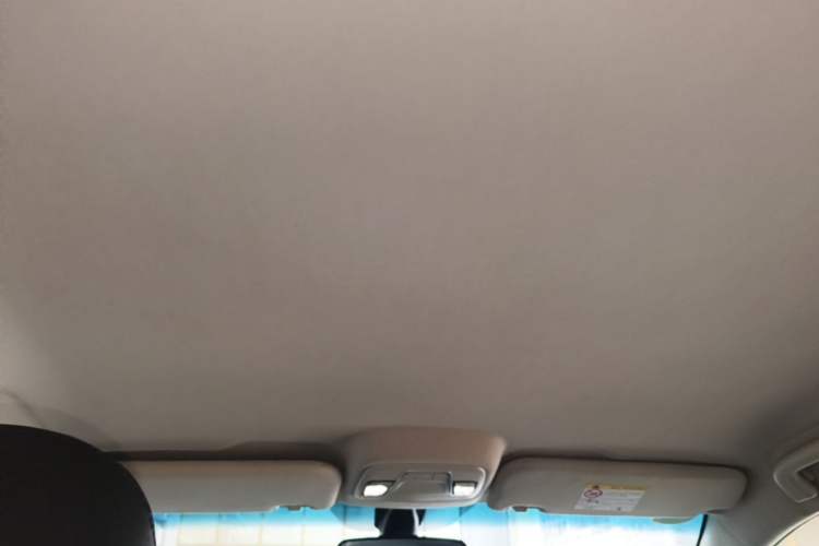 Used Geely Auto Vision 2018 1.5L Manual Happiness Edition Headliner