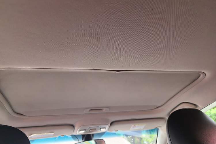 Used Geely Auto Vision 2018 1.5L Automatic Happiness Edition Headliner