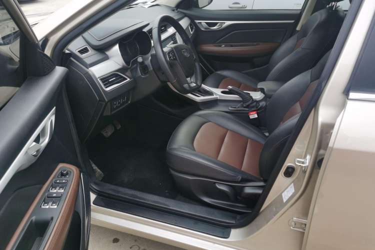 Used Geely Auto Vision 2018 1.5L Automatic Happiness Edition Interior 2