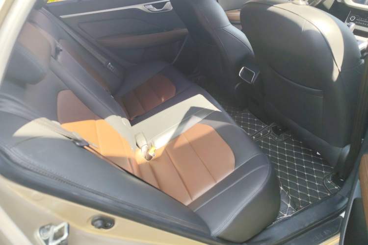 Used Geely Auto Vision 2018 1.5L Automatic Happiness Edition Interior 2