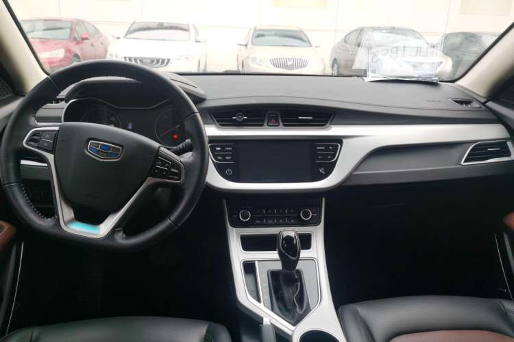 Used Geely Auto Vision 2018 1.5L Automatic Happiness Edition Interior 3