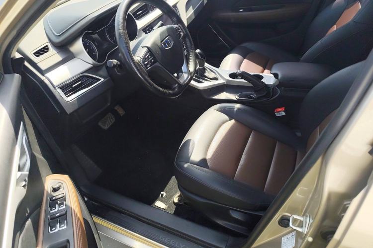 Used Geely Auto Vision 2018 1.5L Automatic Happiness Edition Interior 3
