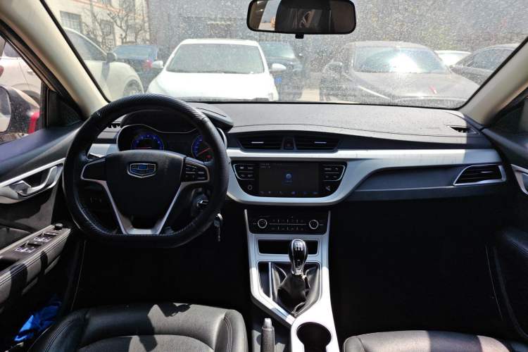 Used Geely Auto Vision 2018 1.5L Manual Happiness Edition Interior 3