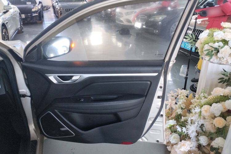 Used Geely Auto Vision 2018 1.5L Manual Happiness Edition Interior 5