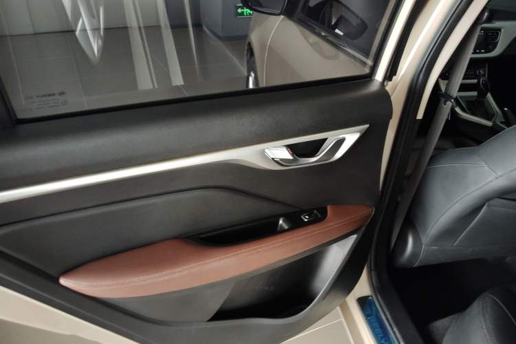 Used Geely Auto Vision 2018 1.5L Automatic Prestige Model Interior 5