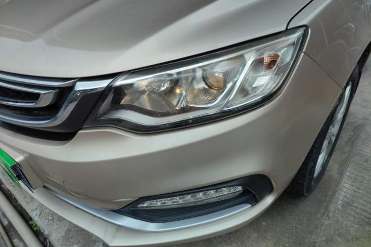 Used Geely Auto Vision 2018 1.5L Automatic Prestige Model Left Front Headlight