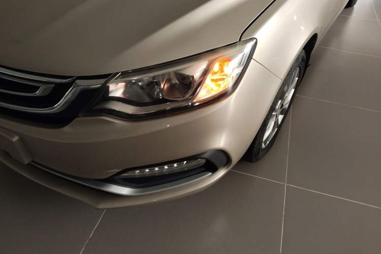 Used Geely Auto Vision 2018 1.5L Automatic Prestige Model Left Front Headlight