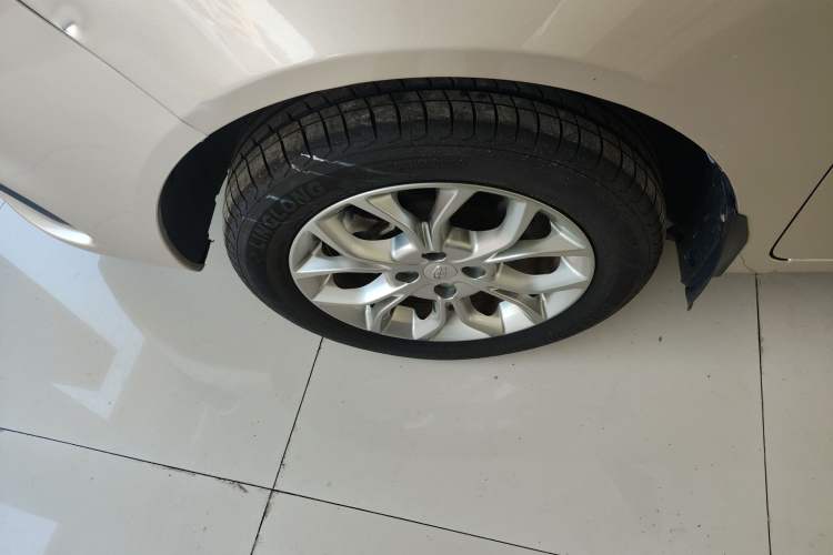Used Geely Auto Vision 2018 1.5L Automatic Happiness Edition Left Front Wheel Hub