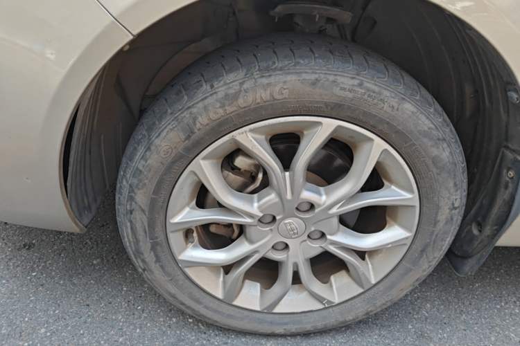 Used Geely Auto Vision 2018 1.5L Manual Happiness Edition Left Front Wheel Hub
