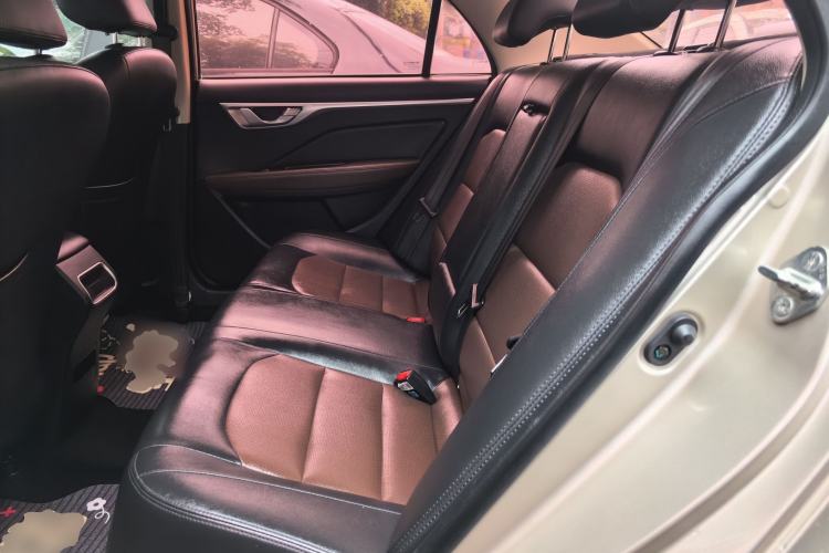 Used Geely Auto Vision 2018 1.5L Automatic Happiness Edition Left Rear Seat